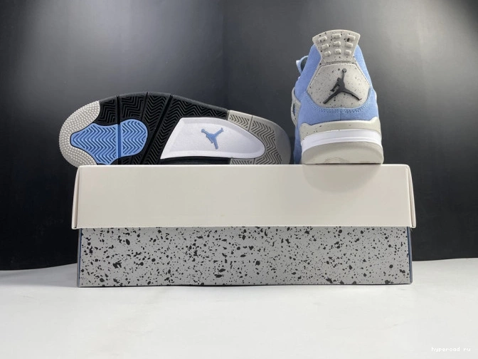 4 University CT8527-400 AIR Blue JORDAN 0720